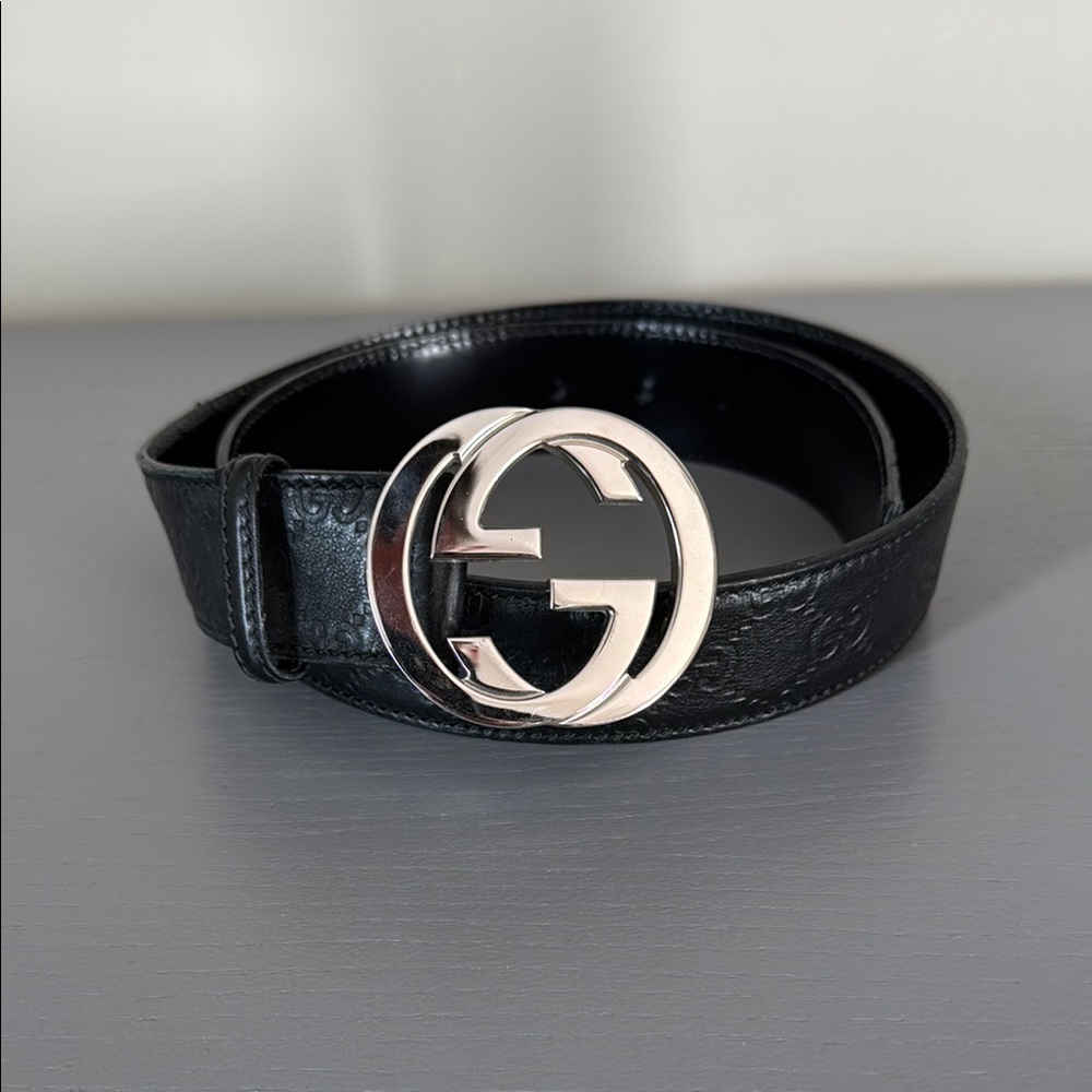 Gucci Black Leather Belt with Silver Buckle